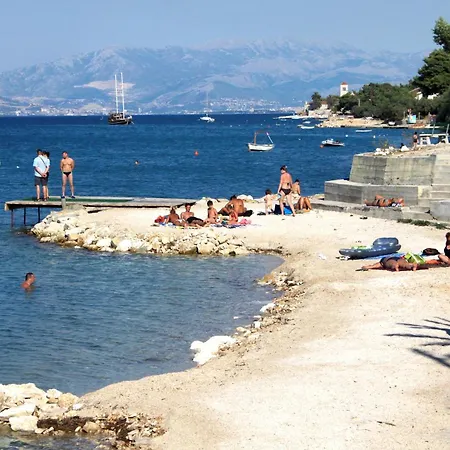 Apartment With A Parking Space Mastrinka, Ciovo - 22515